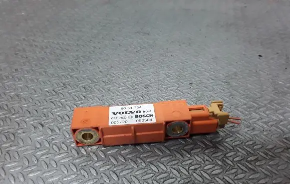 Volvo XC90 Airbag deployment crash/impact sensor 8651754