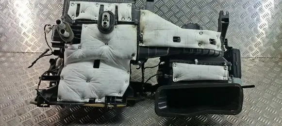 Hyundai Tucson TL Interior heater climate box assembly 