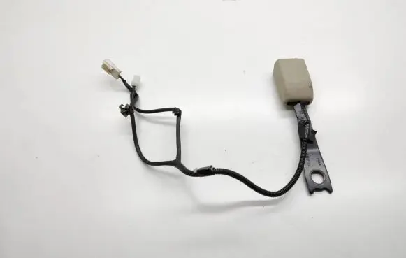 Toyota Land Cruiser (J150) Front seatbelt buckle