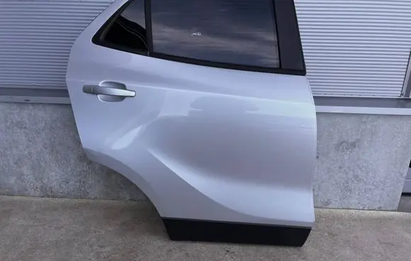Opel Mokka Rear door 