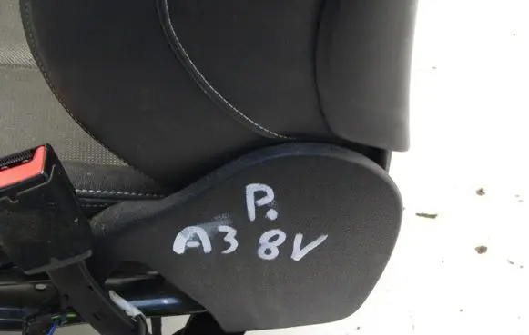 Audi A3 S3 8V Seat airbag 1015