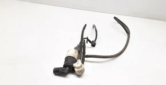Volvo V60 Windscreen/windshield washer pump BK2117K624BA
