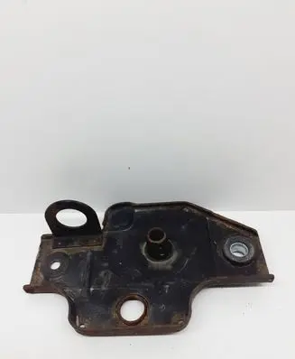 Toyota Avensis T270 Radiator mount bracket