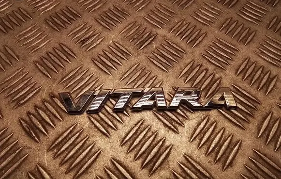 Suzuki Vitara (LY) Manufacturers badge/model letters 7783154P00