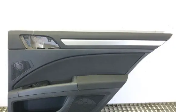 Skoda Superb B6 (3T) Coupe rear side trim panel 