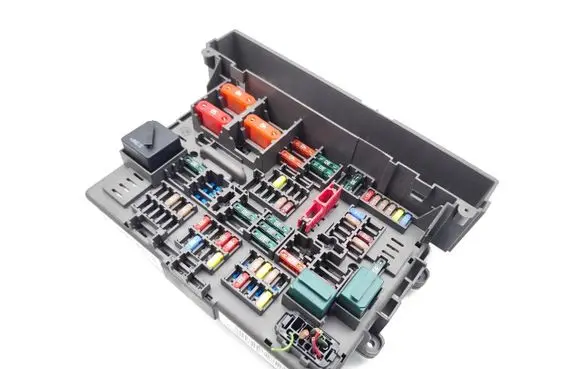 BMW 1 E81 E87 Fuse module 9119444