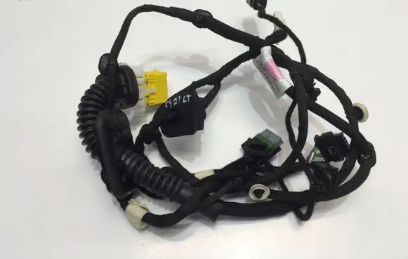 Citroen C4 III e-C4 Rear door wiring loom 9840756380