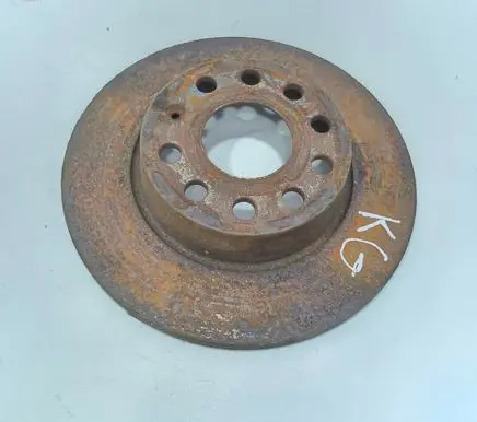 Volkswagen Golf VII Rear brake disc