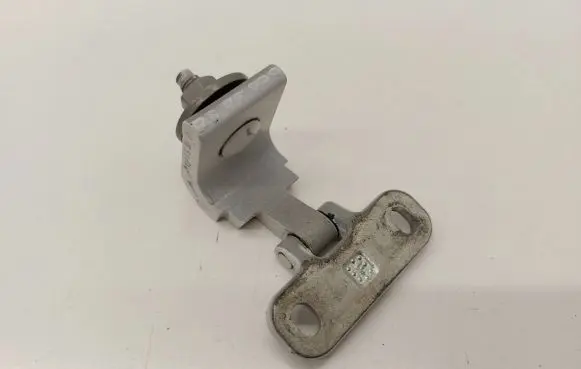 Volkswagen PASSAT B8 Tailgate/trunk/boot hinge 8V3827299A