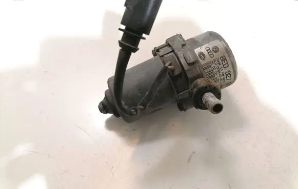 Audi A6 S6 C5 4B Vacuum pump 8E0927317