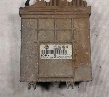 Volkswagen II LT Engine control unit/module 074906021AQ 0281001888 28SA3699