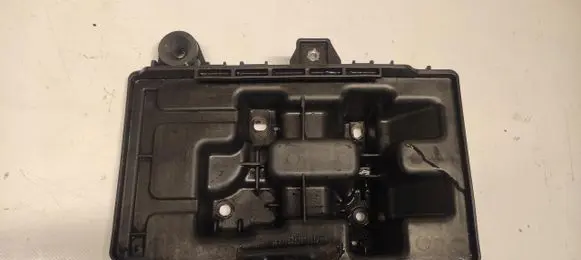 Hyundai Tucson TL Battery box tray 37150-D3500