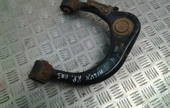 Toyota Hilux (AN10, AN20, AN30) Front upper control arm/wishbone 