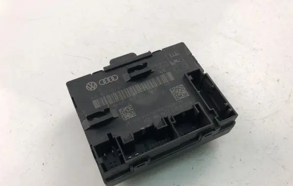 Audi Q3 8U Other control units/modules 8X0959792E