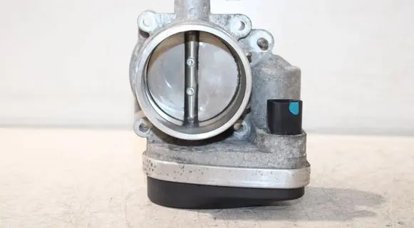 BMW 3 E46 Throttle valve 7502444 13547502444
