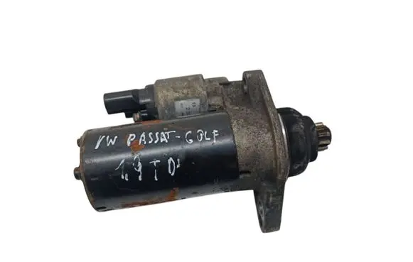 Volkswagen PASSAT B6 Starter motor 2339305324