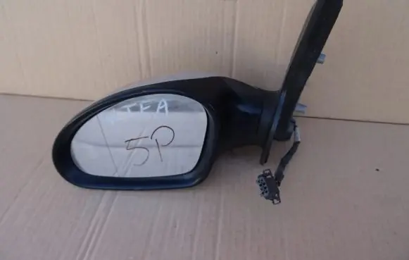 Seat Altea Front door electric wing mirror