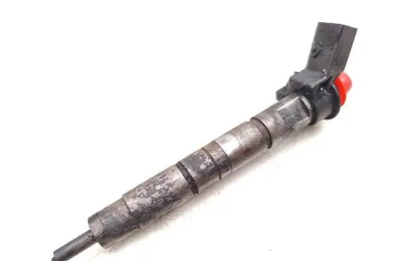 BMW 1 E82 E88 Fuel injector 7800599 0445117001