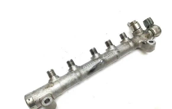 Volvo S90, V90 Fuel main line pipe 31303612