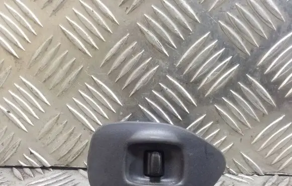 Subaru Legacy Electric window control switch