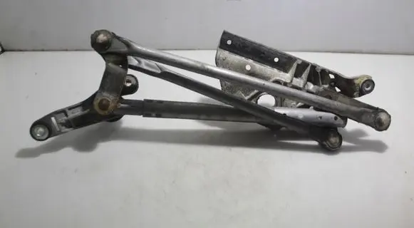 Honda FR-V Front wiper linkage 
