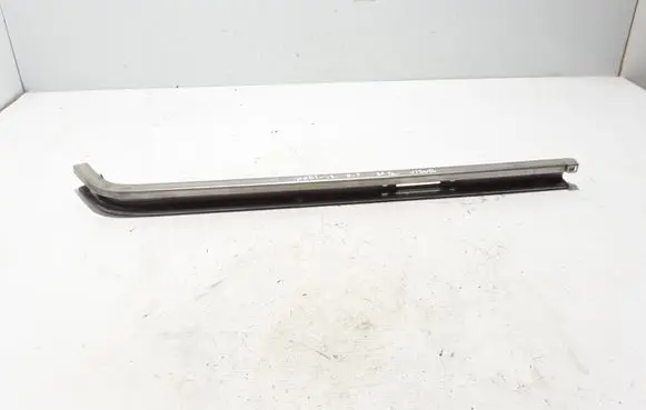 Volkswagen Caddy Sliding door middle roller runner 2K0843871