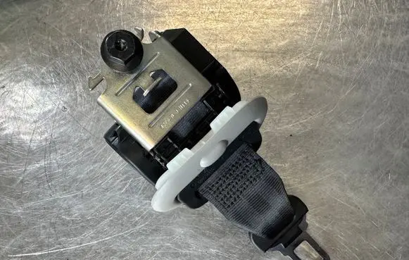 Renault Scenic IV - Grand scenic IV Middle seatbelt (rear) 888508286R 632285000B