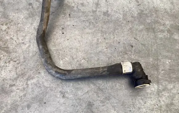 Volvo V70 Engine coolant pipe/hose 9492232
