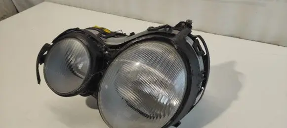 Mercedes-Benz E W210 Headlight/headlamp