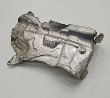 Mini One - Cooper F56 F55 Heat shield in engine bay 6882183