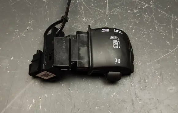 Opel Movano B Multifunctional control switch/knob 255520014R