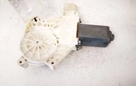 BMW 5 GT F07 Rear door window regulator motor 72715639