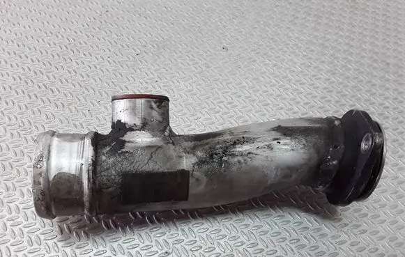 Volkswagen Phaeton Turbo air intake inlet pipe/hose 07Z129654