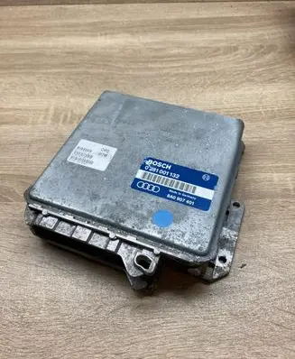 Audi 80 90 S2 B4 Engine control unit/module ECU 8A0907401 0281001132