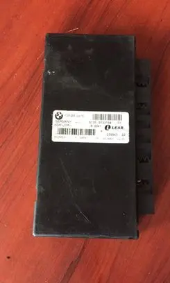 BMW 5 E60 E61 Gateway control module 9133144