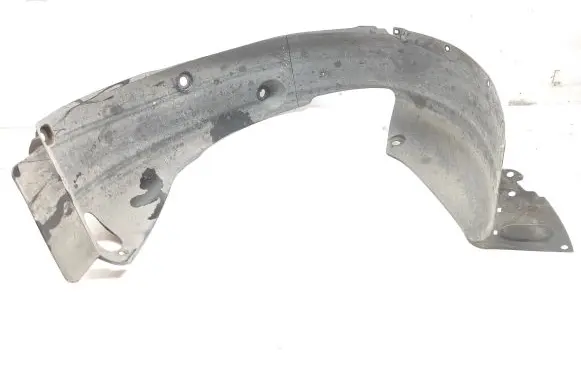 Rear arch fender liner splash guards