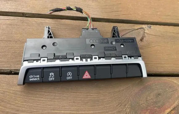 Audi A3 8Y Other devices 83A925301G
