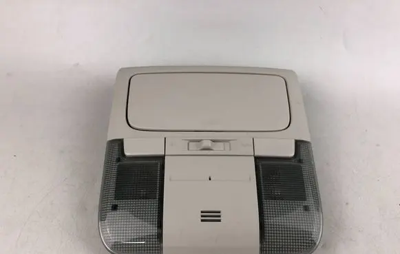 Subaru Outback Front seat light VC12083