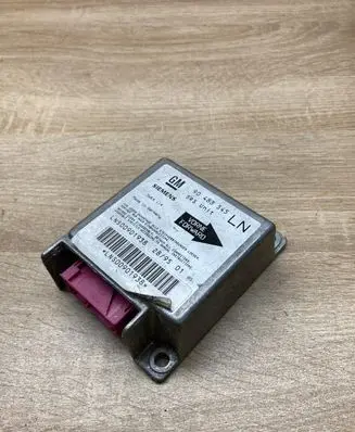 Opel Corsa B Airbag control unit/module 90483545