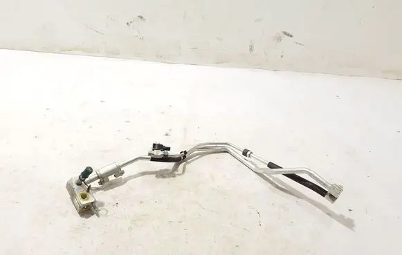 Volvo C40 Air conditioning (A/C) pipe/hose 32352958