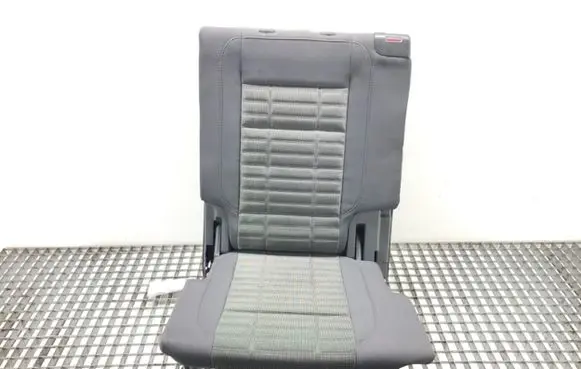 Volkswagen Touran I Rear seat 