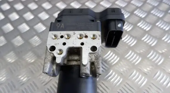 Lexus GS 300 350 430 450H ABS Pump 4454030100 8954130260