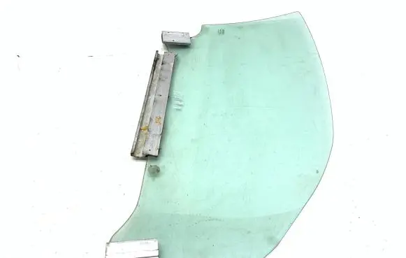 Jaguar XK8 - XKR Front door window/glass (coupe) 43R00002 DOT17M22AS2