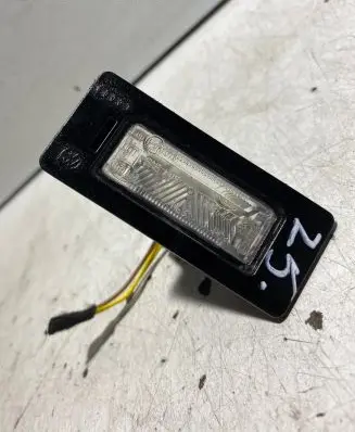 Audi A6 S6 C6 4F Number plate light A046341