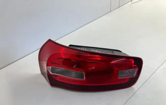 Citroen C4 II Picasso Rear/tail lights
