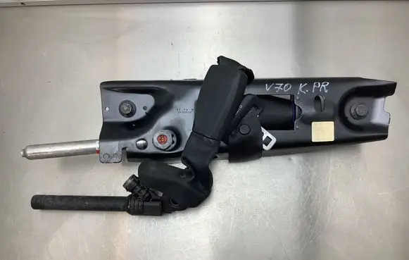 Volvo V70 Front seatbelt G6041213L