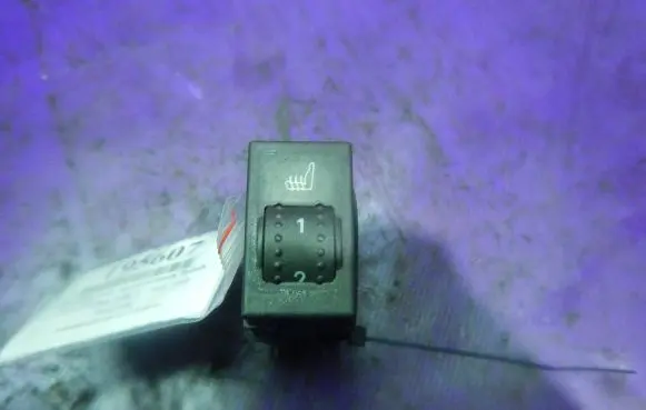 Ford Focus C-MAX Seat heating switch 7M5T19K314AA