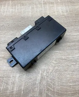 BMW 5 E39 Door control unit/module 6904245 6904255