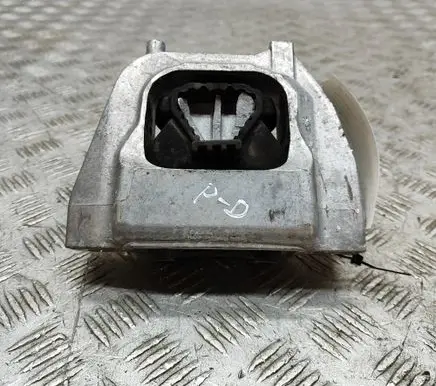 Audi A3 8Y Engine mount bracket 5WA199262E