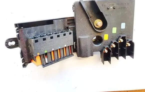 Mercedes-Benz E W211 Fuse box set A2115460841 0-1394837-1